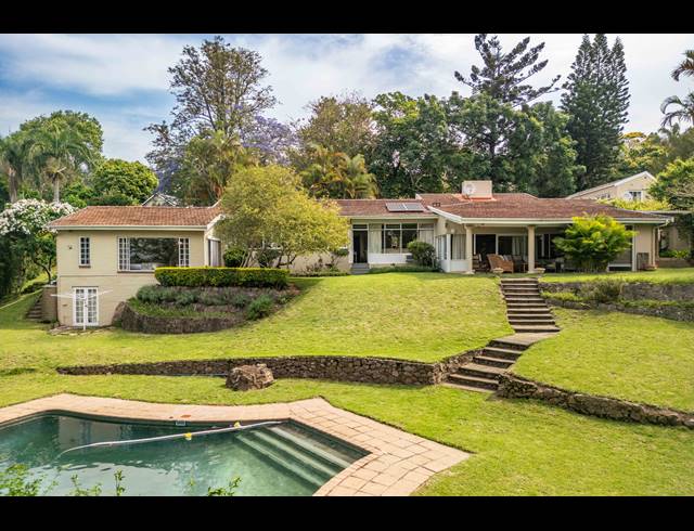 4 BEDROOM HOUSE FOR SALE IN COWIES HILL